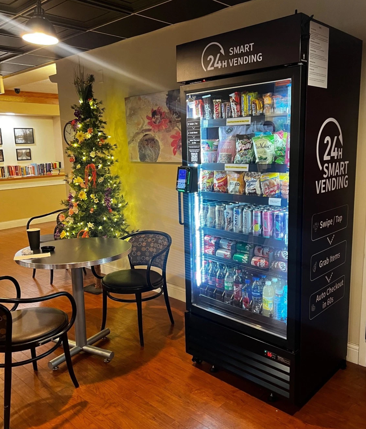 Parkway Vendors smart combo snack and drink cooler machine